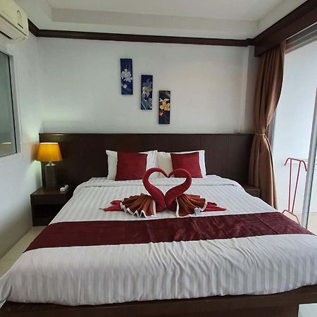 水果天堂旅馆 Hotel Patong Екстериор снимка
