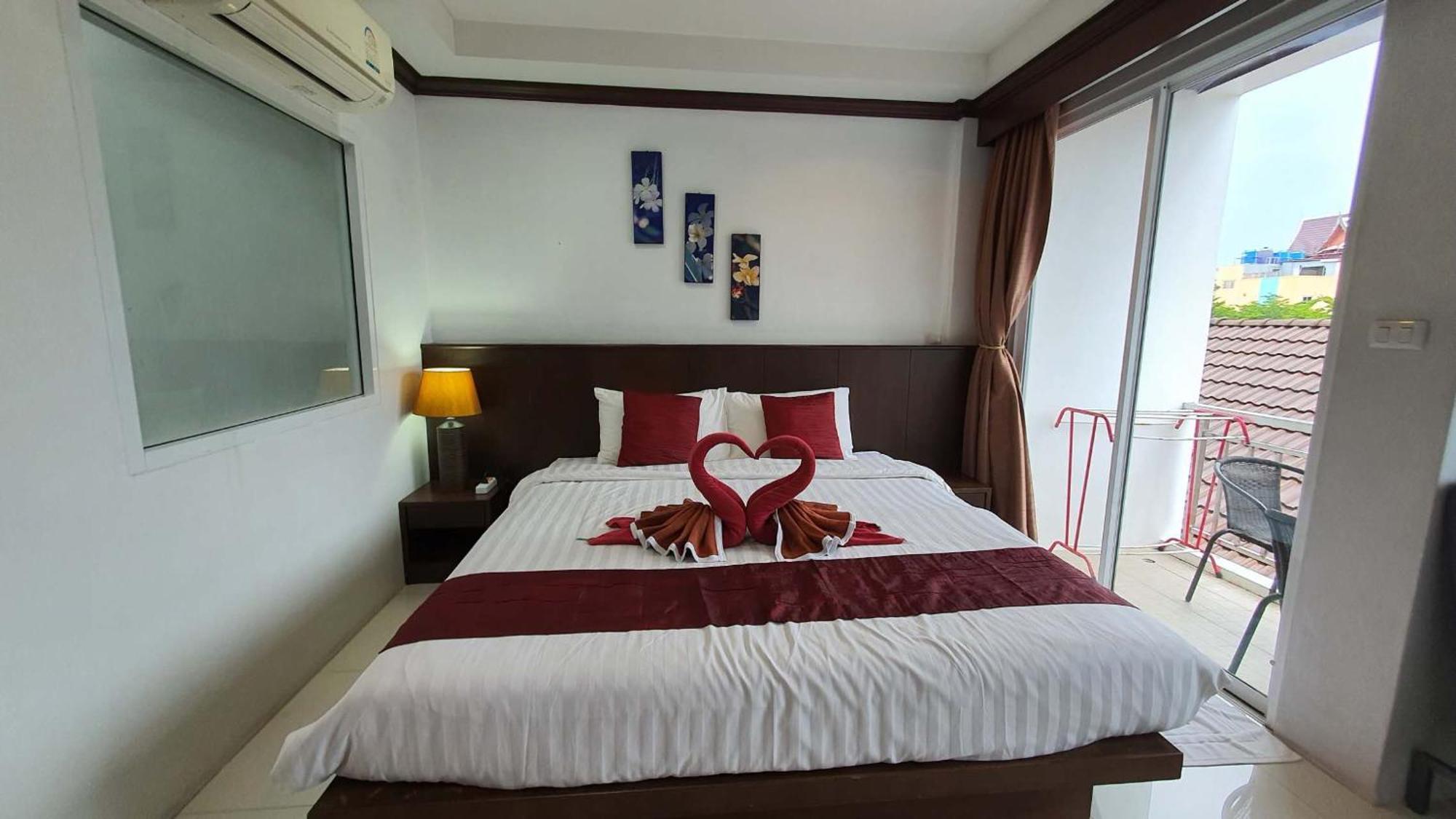 水果天堂旅馆 Hotel Patong Екстериор снимка